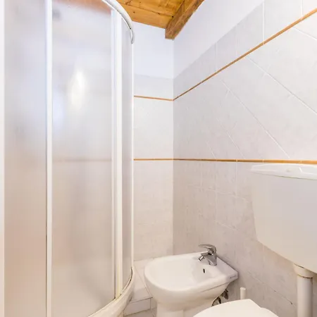Apartamento Falco-23 By Interhome